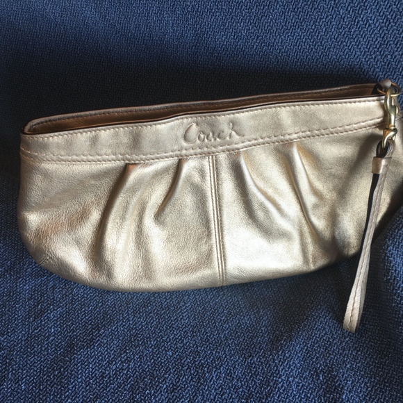 Coach purse!  Golden color - Picture 6 of 6